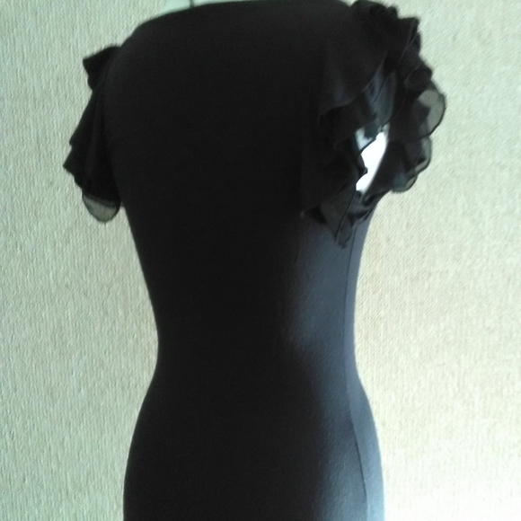 EASY WEAR Black Tee with ruffles - Picture 8 of 9